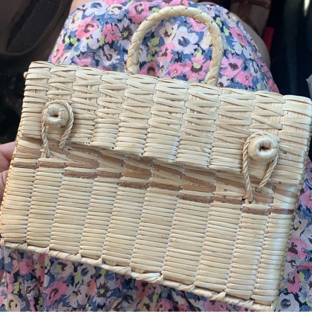 Vintage straw handbag